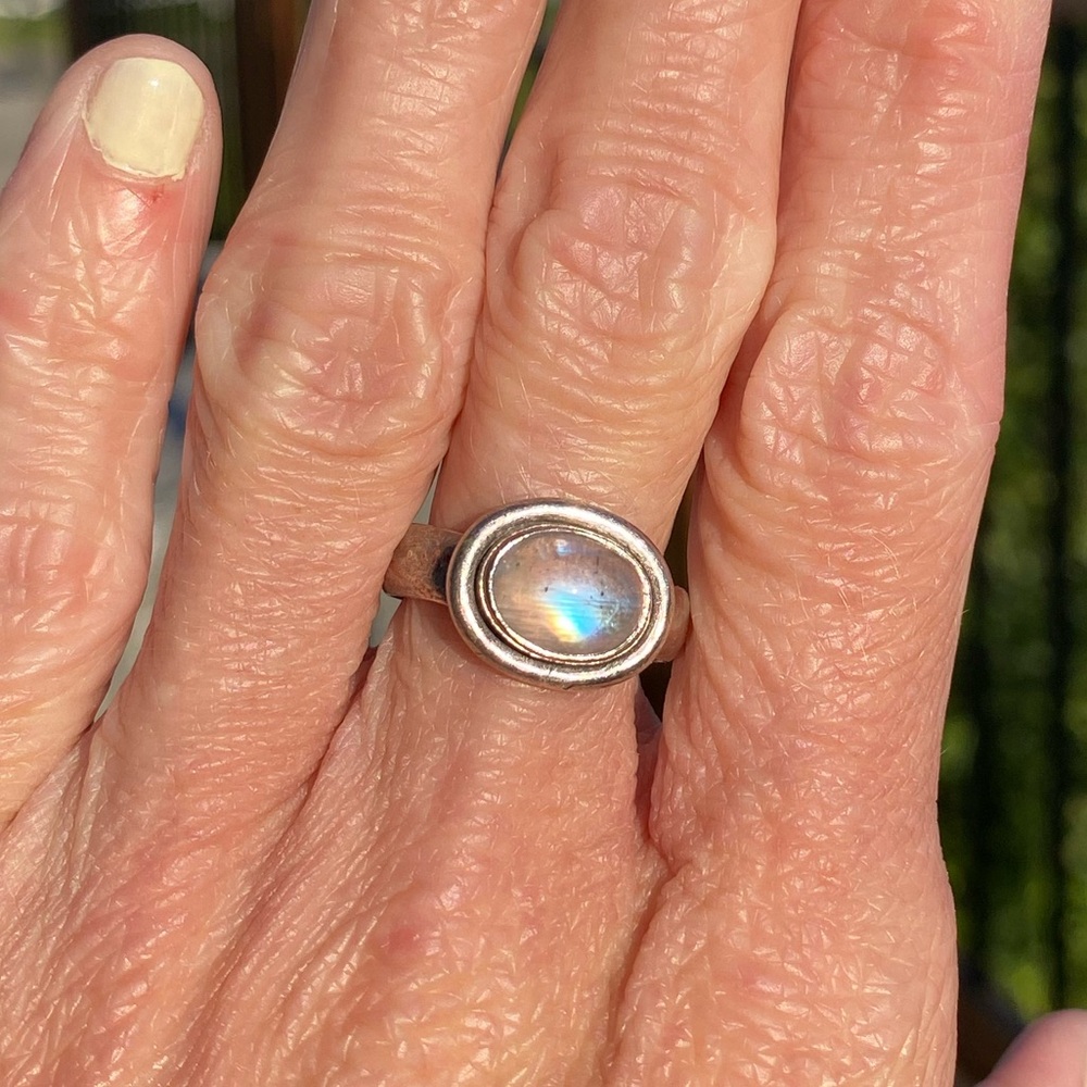 Elegant Silver Moonstone Ring